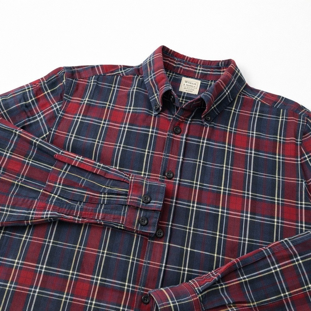 LL Bean‎ Mens M Slightly Fitted Plaid Flannel Shirt Red Navy Blue Cotton 298167